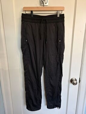 The North Face Aphrodite Pants Women's M Regular Black Zip Pocket Hiking Jogger